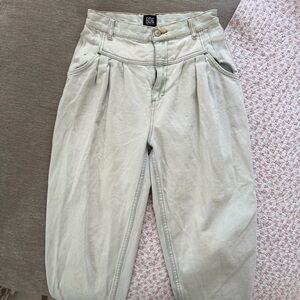 BDG Urban Outfitters | Western Pleated Front Mom Jeans- Light Wash High Waisted